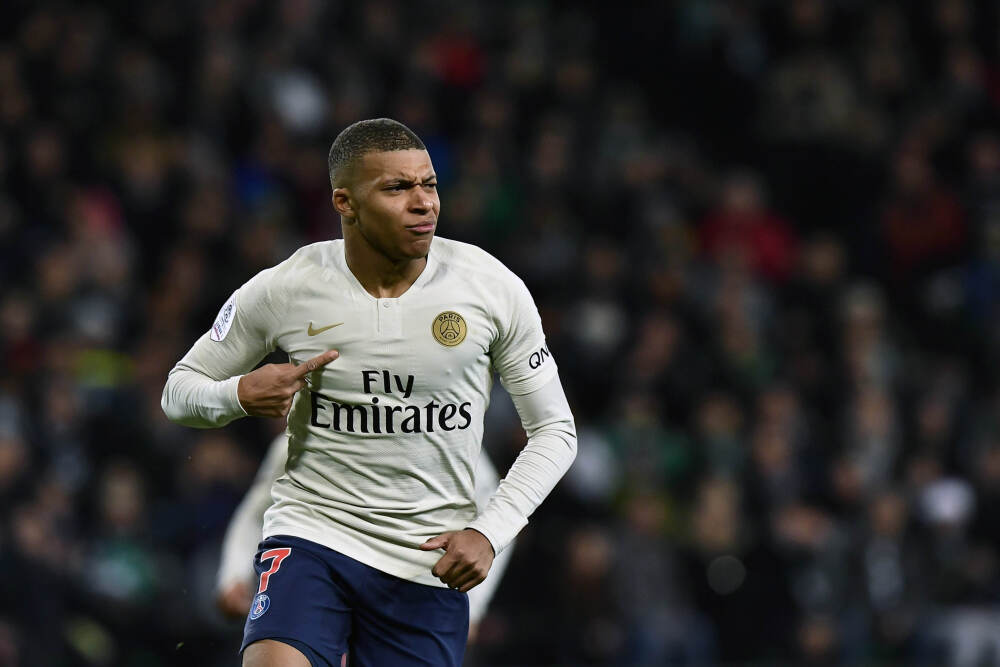 大爆款！上市41天全新问界M7大定破9万台